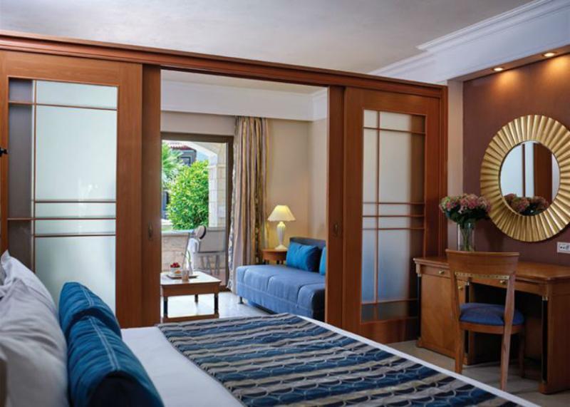 Atlantica Caldera Palace แอร์ซอนิสซอส ภายนอก รูปภาพ